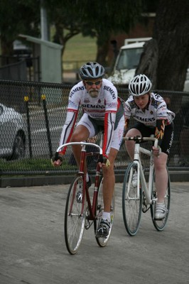 Merv Tracy races Kym Dundas