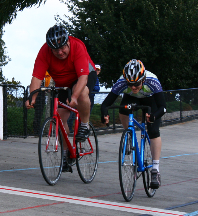 Penny beats Alex by half a wheel